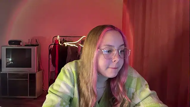 Snapshot of ZoraDearmon chatting on February 12, 2026, 9:10 pm ZoraDearmon online show from February 12, 2026, 9:10 pm