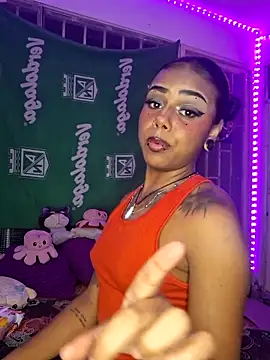 NYXHELLSQUEEN online show from April 18, 2026, 12:03 am