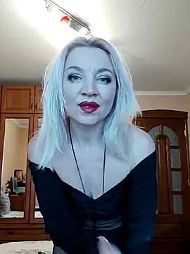 MiraStar984 online show from February 13, 2026, 1:51 pm