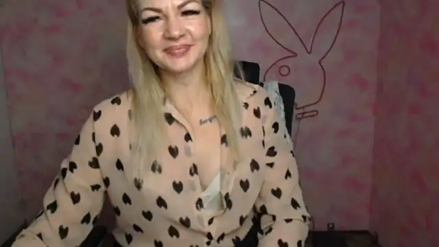 Snapshot of Madonna_Fire chatting on April 11, 2026, 7:45 am Madonna Fire online show from April 11, 2026, 7:45 am