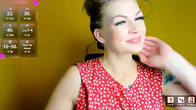 Snapshot of Madonna_Fire chatting on July 17, 2026, 12:01 pm Madonna Fire online show from July 17, 2026, 12:01 pm