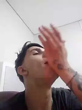 Fefe2805 online show from March 8, 2026, 10:46 pm