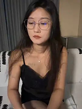 Snapshot of AnnieLi888 chatting on April 15, 2026, 7:59 am AnnieLi888 online show from April 15, 2026, 7:59 am