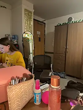 Snapshot of CookiesNcreaming chatting on February 24, 2026, 8:01 am CookiesNcreaming online show from February 24, 2026, 8:01 am