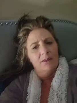 Snapshot of HotAzMilf chatting on February 2, 2026, 7:56 pm HotAzMilf online show from February 2, 2026, 7:56 pm