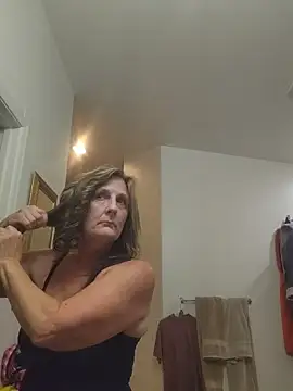 Snapshot of HotAzMilf chatting on February 3, 2026, 7:30 pm HotAzMilf online show from February 3, 2026, 7:30 pm