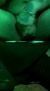 Robikabig20 online show from December 8, 2024, 4:04 am