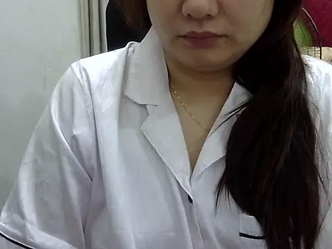 Snapshot of Sarah_no_land chatting on April 11, 2026, 4:50 am Sarah no land online show from April 11, 2026, 4:50 am