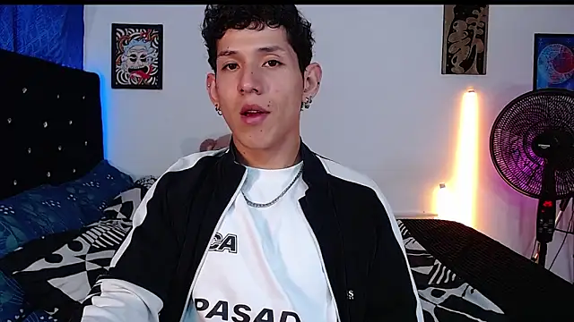 Snapshot of yorsamm_smit chatting on March 13, 2026, 1:45 am yorsamm smit online show from March 13, 2026, 1:45 am