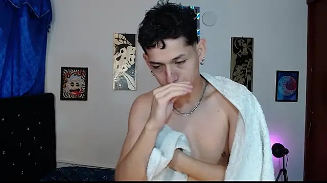 Snapshot of yorsamm_smit chatting on March 18, 2026, 2:37 am yorsamm smit online show from March 18, 2026, 2:37 am