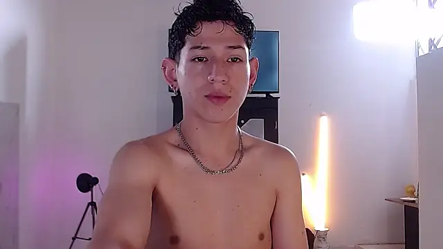 Snapshot of yorsamm_smit chatting on March 31, 2026, 1:11 pm yorsamm smit online show from March 31, 2026, 1:11 pm