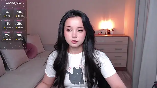 lia hetty online show from November 14, 2025, 1:10 pm