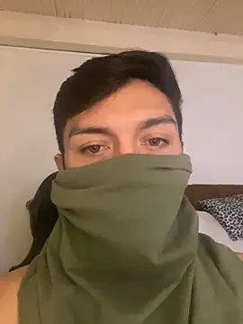 GostosoRS25 online show from April 10, 2026, 12:05 am