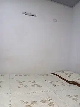 IIv0ryN0IIReX-XX online show from March 8, 2026, 12:42 pm