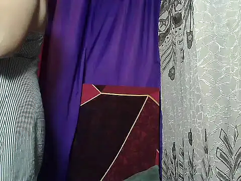 Snapshot of prettymomma24xx chatting on May 16, 2026, 4:09 am prettymomma24xx online show from May 16, 2026, 4:09 am