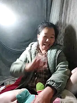 donaaa2 online show from March 11, 2026, 3:07 pm