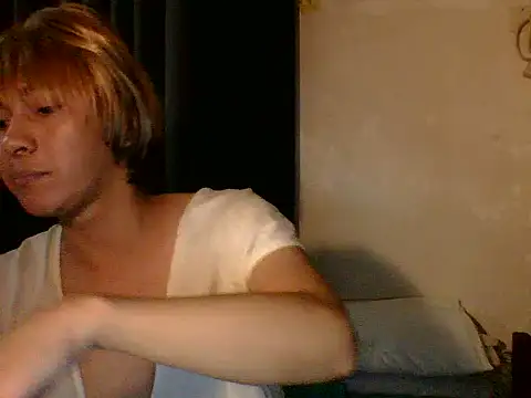 Snapshot of sweetinnocent69xxx chatting on June 18, 2026, 4:55 pm sweetinnocent69xxx online show from June 18, 2026, 4:55 pm