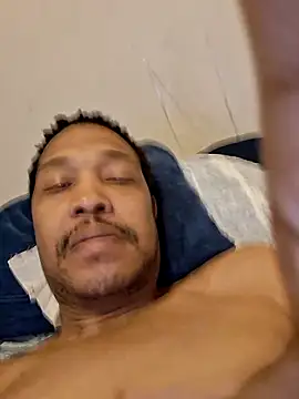 moneyboi1988 online show from February 6, 2026, 3:44 am