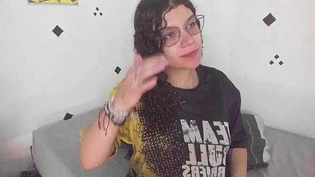 Snapshot of wendybeckett3 chatting on March 28, 2026, 4:06 pm wendybeckett3 online show from March 28, 2026, 4:06 pm