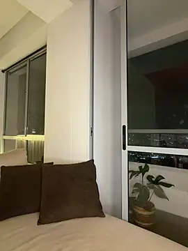 karymoron online show from April 11, 2026, 5:23 am