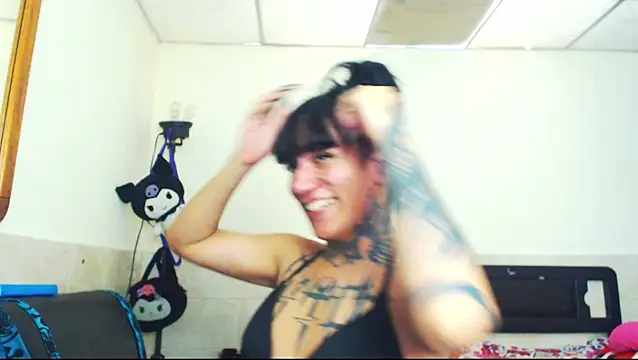 jazmin wolf online show from April 8, 2026, 4:51 pm