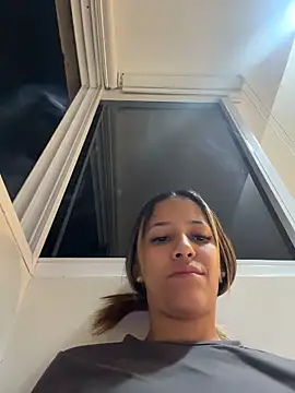Snapshot of vicky_bass_ chatting on May 1, 2026, 1:43 am vicky bass online show from May 1, 2026, 1:43 am