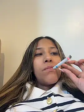 Snapshot of vicky_bass_ chatting on May 5, 2026, 3:14 am vicky bass online show from May 5, 2026, 3:14 am