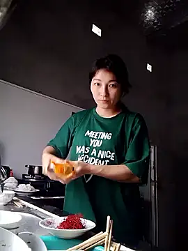 Asami 6868 online show from February 20, 2026, 8:49 am