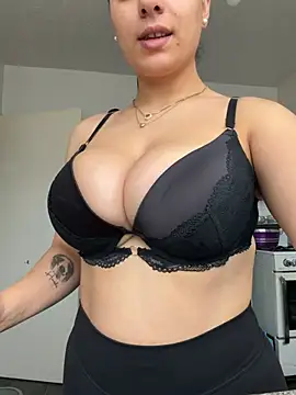 Snapshot of Marisa_ass chatting on May 18, 2026, 7:58 am Marisa ass online show from May 18, 2026, 7:58 am