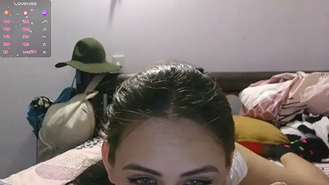 diosa cristal  online show from March 8, 2026, 5:33 am