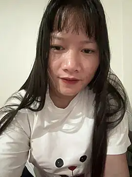 Snapshot of Suni-ii chatting on May 8, 2026, 11:32 pm Suni-ii online show from May 8, 2026, 11:32 pm