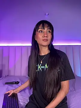 Denightjones online show from April 12, 2026, 3:44 am