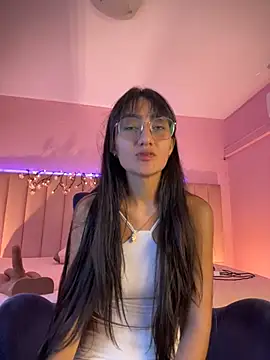 Snapshot of Denightjones chatting on July 16, 2026, 4:29 am Denightjones online show from July 16, 2026, 4:29 am