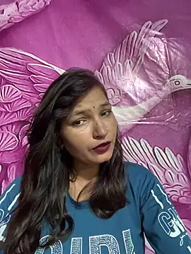 Priyaa 1433 online show from August 4, 2026, 3:53 am