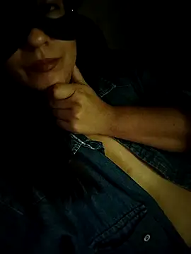 Velmoramoon11 online show from January 17, 2026, 7:57 am