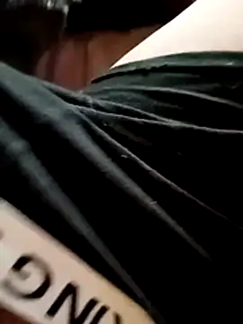 Snapshot of folkdam80 chatting on February 3, 2026, 6:40 am folkdam80 online show from February 3, 2026, 6:40 am