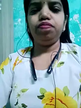 Snapshot of Shruty-11 chatting on February 26, 2026, 9:19 am Shruty-11 online show from February 26, 2026, 9:19 am