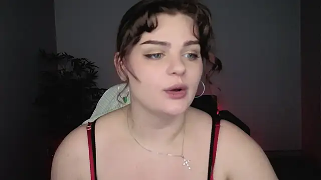 MilkyPop  online show from April 18, 2026, 9:24 am