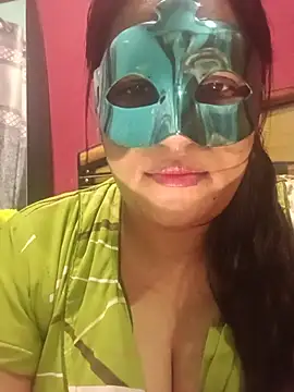 Snapshot of 01Roshani chatting on July 13, 2026, 5:49 pm 01Roshani online show from July 13, 2026, 5:49 pm