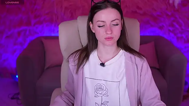 Snapshot of AlexaFleur chatting on April 11, 2026, 6:29 am AlexaFleur online show from April 11, 2026, 6:29 am