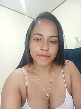 Snapshot of Maliha_21 chatting on July 14, 2026, 7:52 pm Maliha 21 online show from July 14, 2026, 7:52 pm