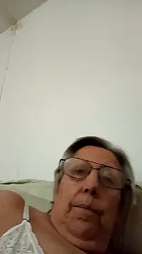 Marce1903 online show from May 8, 2026, 3:34 am