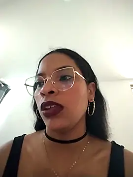 KATALINA SANTANA  online show from February 14, 2026, 7:21 pm