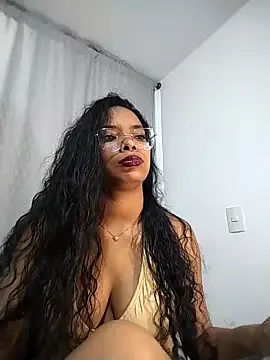 Snapshot of KATALINA_SANTANA_ chatting on April 28, 2026, 2:27 am KATALINA SANTANA online show from April 28, 2026, 2:27 am