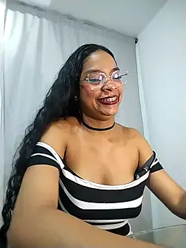 Snapshot of KATALINA_SANTANA_ chatting on May 5, 2026, 12:07 am KATALINA SANTANA online show from May 5, 2026, 12:07 am