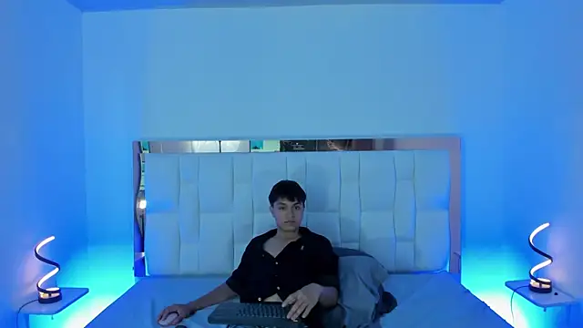 RicciRizzo online show from February 11, 2026, 5:45 am