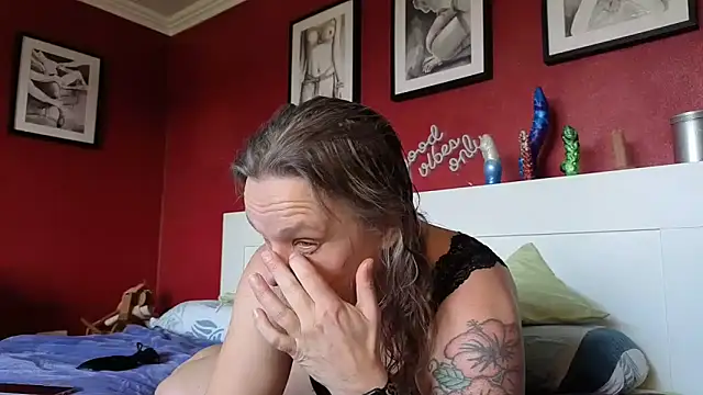 XylaPhoenix online show from February 26, 2026, 1:10 pm