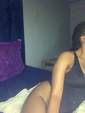 Snapshot of Creamy_bitchxxx chatting on May 2, 2026, 7:30 pm Creamy bitchxxx online show from May 2, 2026, 7:30 pm