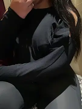 Lina Velvet  online show from March 6, 2026, 9:11 pm