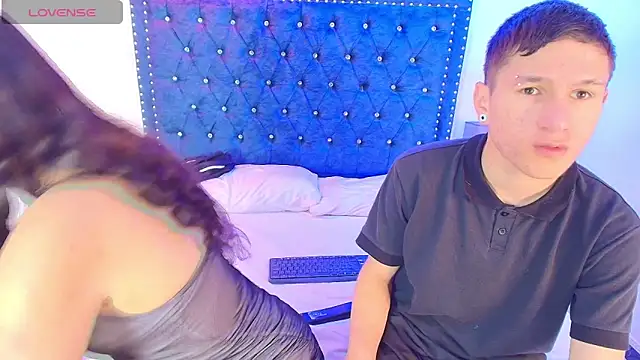 Snapshot of Vero_and_stive chatting on February 20, 2026, 7:14 pm Vero and stive online show from February 20, 2026, 7:14 pm